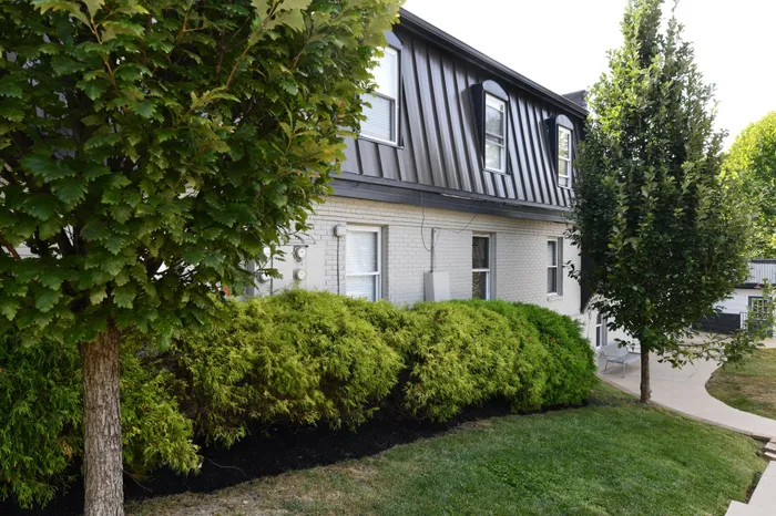 Ashbury Ridge Apartments