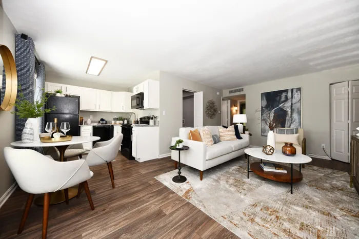 Reserve at Lindsey Apartments