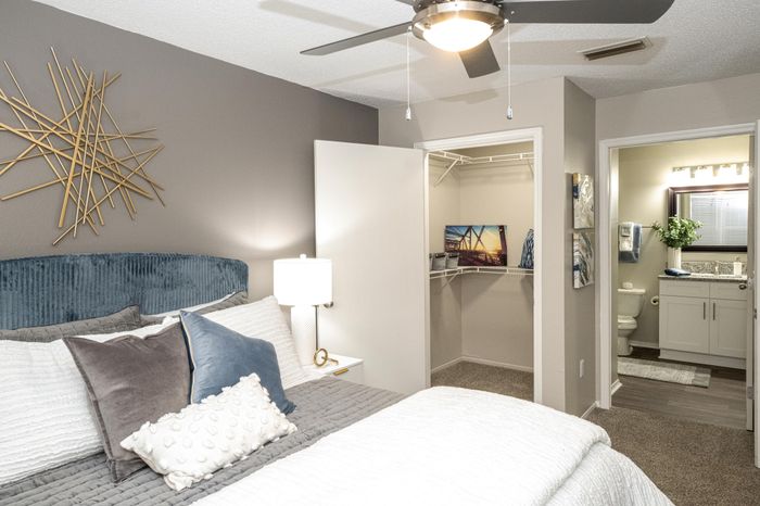 The Henley Apartment Homes