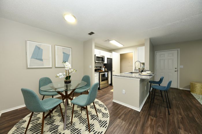 The Henley Apartment Homes