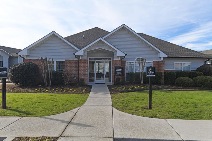 The Henley Apartment Homes