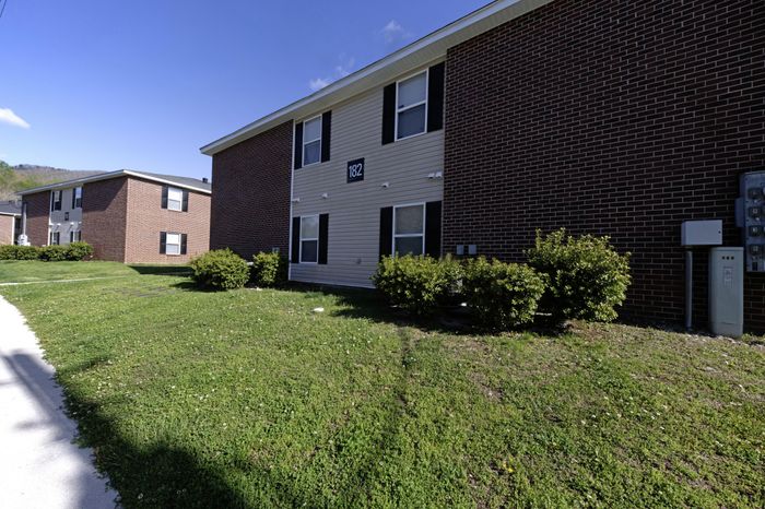 Apartments in LaFollette