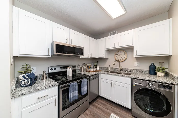 Apartments in Greenwood