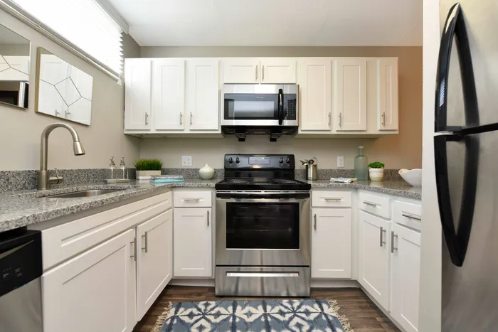 Retreat at West Hills Apartments in Knoxville, TN