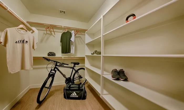 The Tomscot | Huge Closets | Apartments Scottsdale