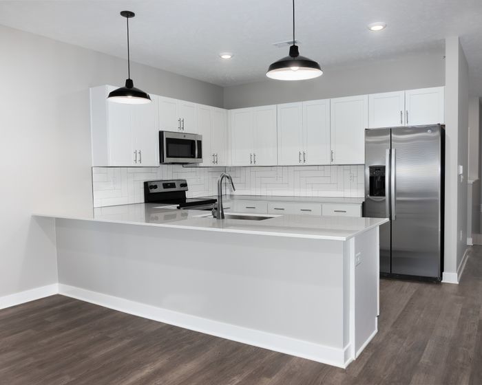 Quartz Counters & Tile Backsplash