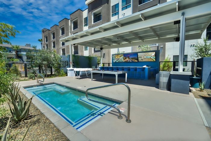 Outdoor spa and bar area