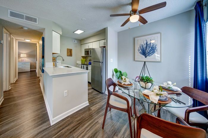 Dining/Kitchen