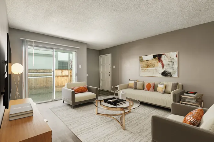 Classic 2 bedroom Living Room