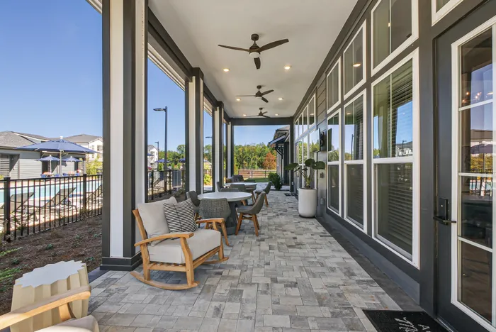 Advenir at Mallory Lake outdoor patio area