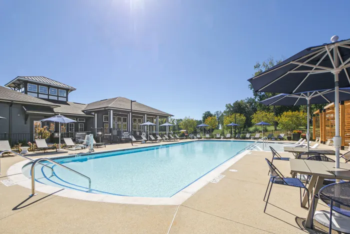 Advenir at Mallory Lake pool