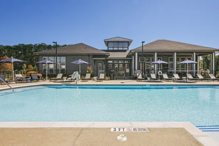 Advenir at Mallory Lake pool