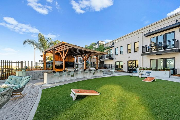 outdoor event lawn