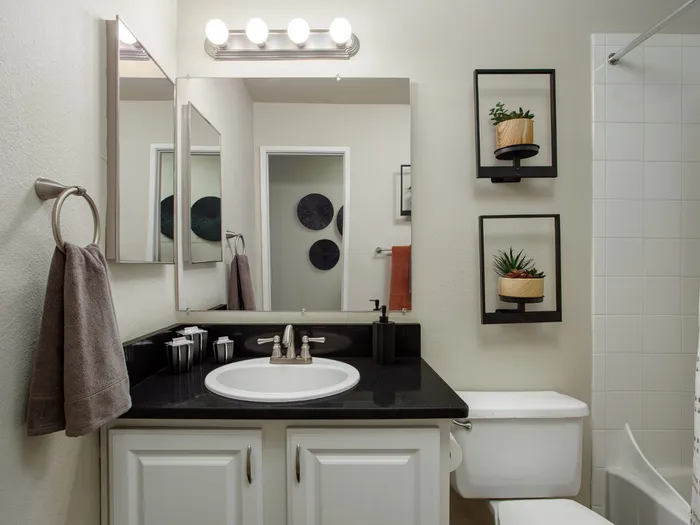 Guest Bathroom with Bathtub