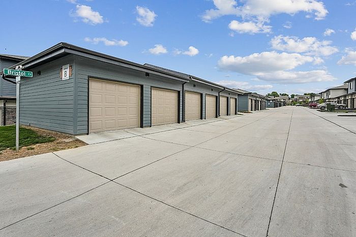 Capriana Garages