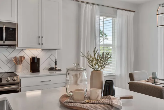 Expansive Quartz Countertops