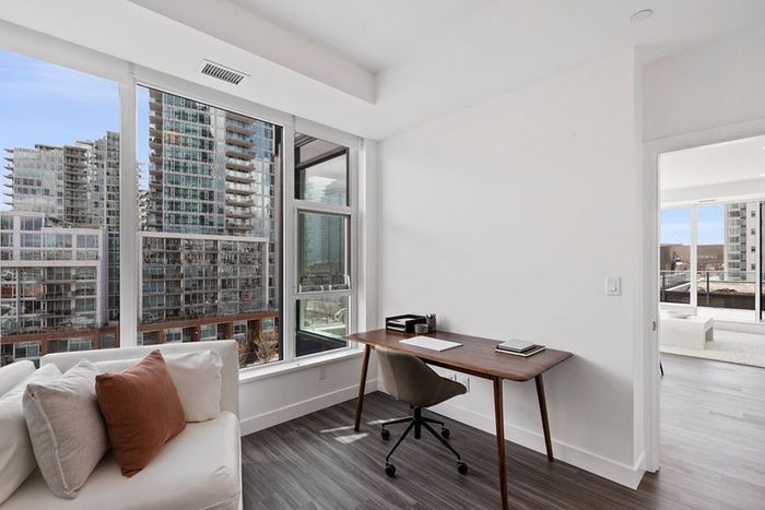 2 Bedroom - Den 2