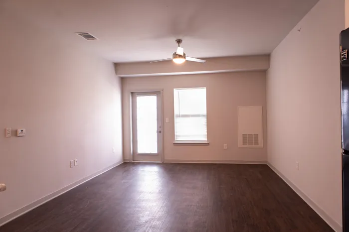 Lift at Jordan Creek Apartment Home