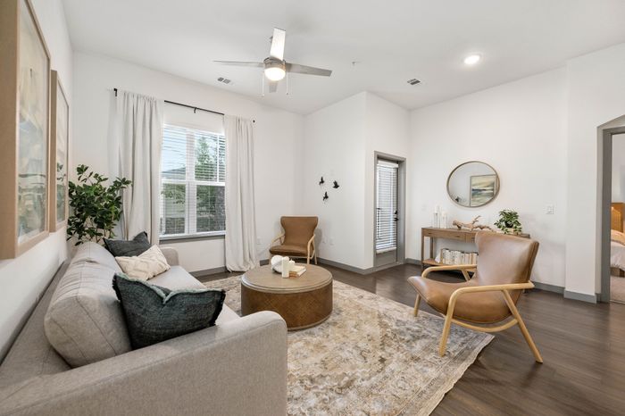 Living Room | Ebbtide Villas & Flats