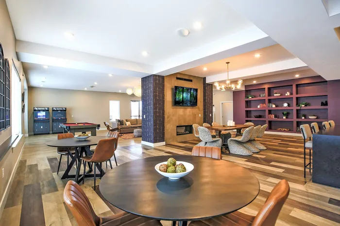 Clubhouse | Livery