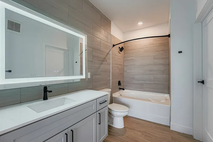 The Pendant Southlands Bathroom