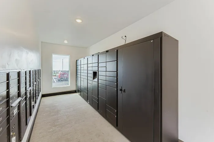 Stone Mesa Package Locker