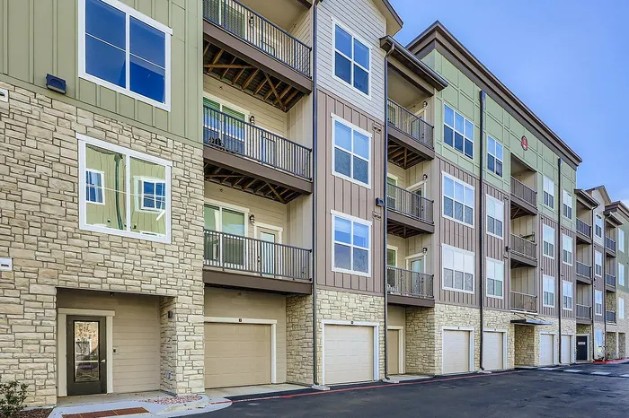 Stone Mesa Exterior