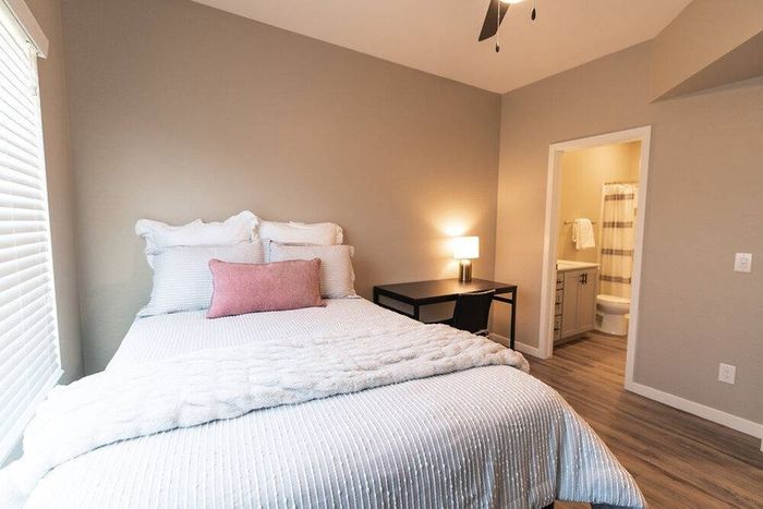 Lofts on 8th | Student Housing near ASU