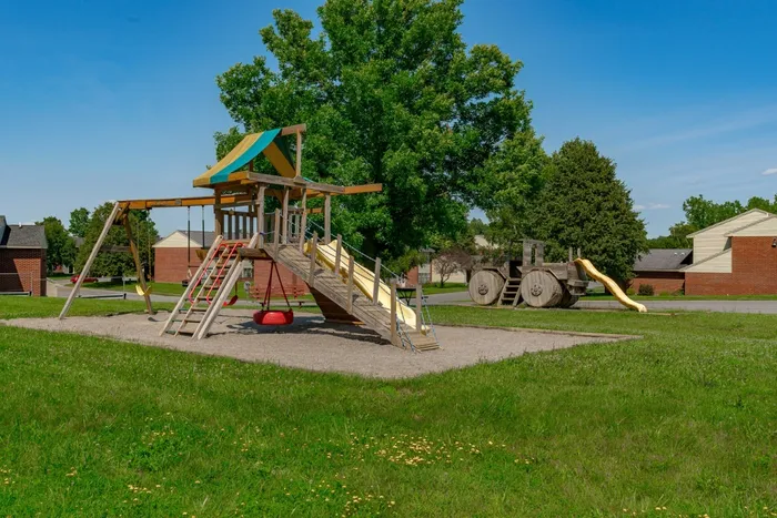 Outdoor Play | Parkstead Black River | Watertown, NY