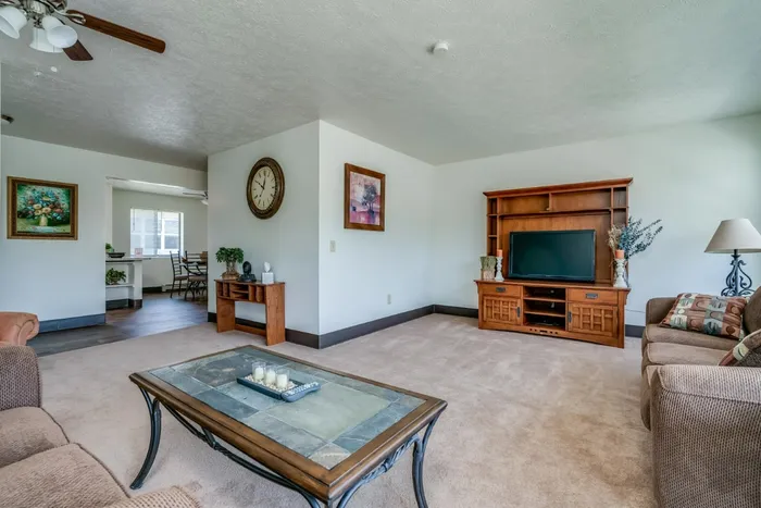 Living area | Parkstead Black River | Watertown, NY