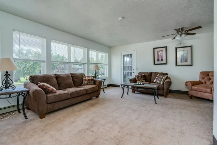 Open Living Area | Parkstead Black River | Watertown, NY