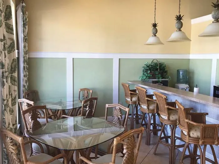 Apartment complex bar counter | The Gables at Lakeside Kissimmee, FL