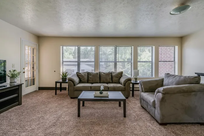 Living Area | Parkstead Gourverneur | Gouverneur, NY