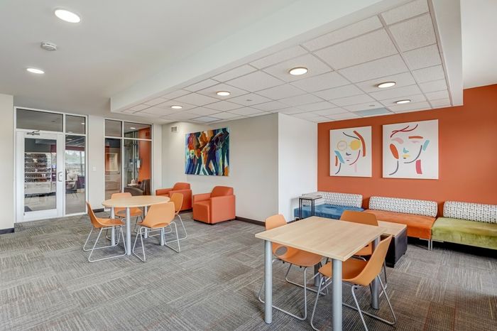 Seating Area | Fox Run at Fulton | Poughkeepsie, NY