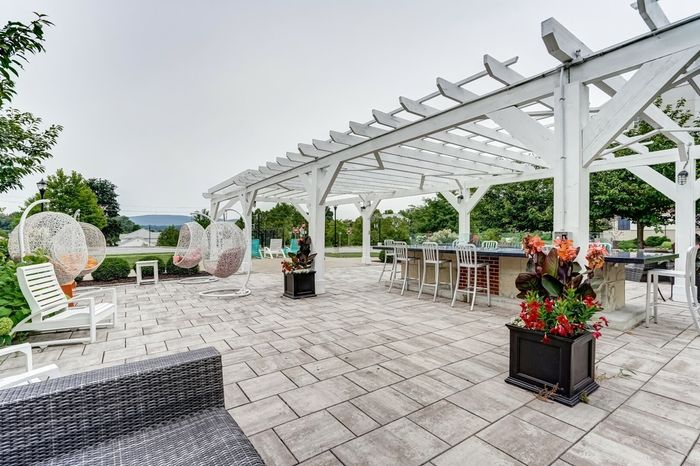 BBQ Lounge | Fox Run at Fulton | Poughkeepsie, NY