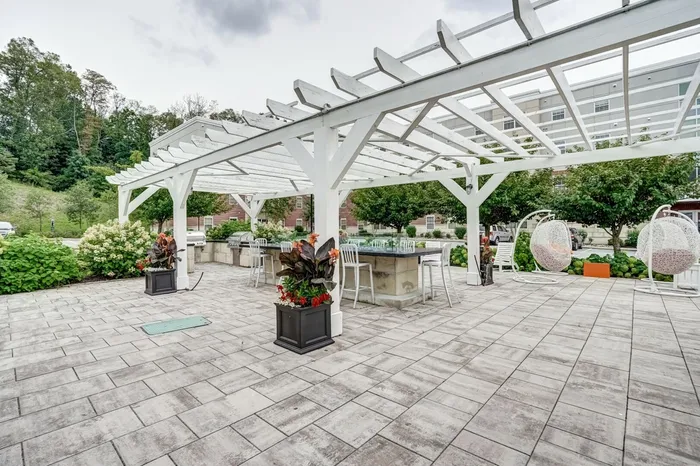 Outdoor Grilling | Fox Run at Fulton | Poughkeepsie, NY
