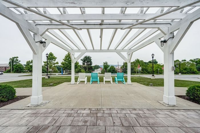 Outdoor Living | Fox Run at Fulton | Poughkeepsie, NY