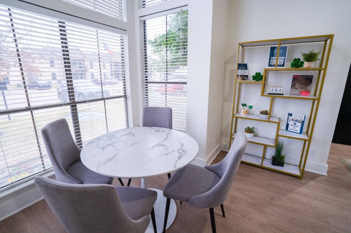 Leasing Office