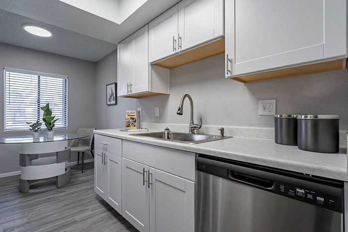 Tremezzo on the Lake Kitchen