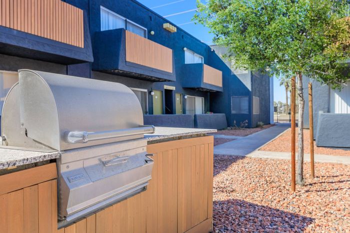 Bingham Blocks Grill