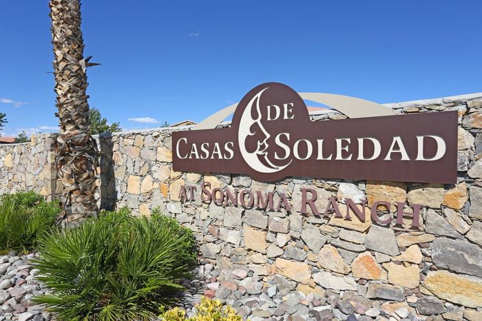 Casas de Soledad Apartments