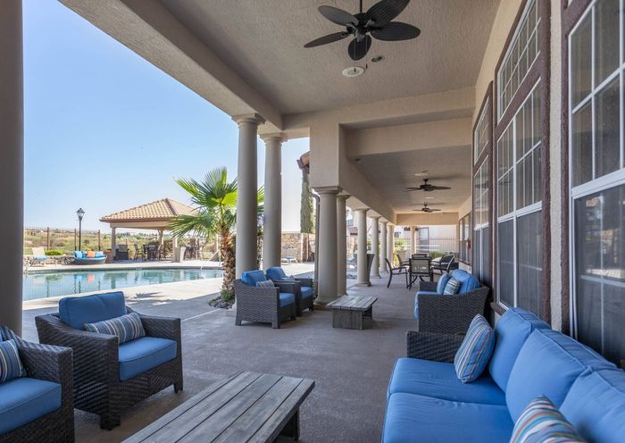 Casas de Soledad Pool