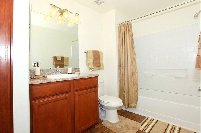 Raintree Spacious Bathroom