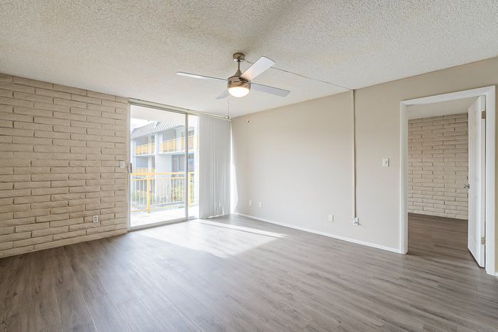 Avenue 19 Living Room