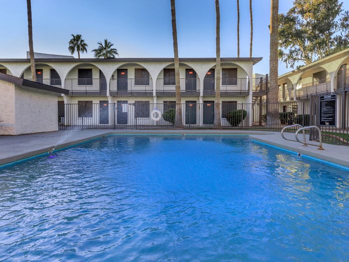 Lumina on 19th Resort Style Pool