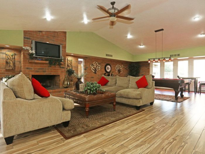 Morgan Park Clubhouse