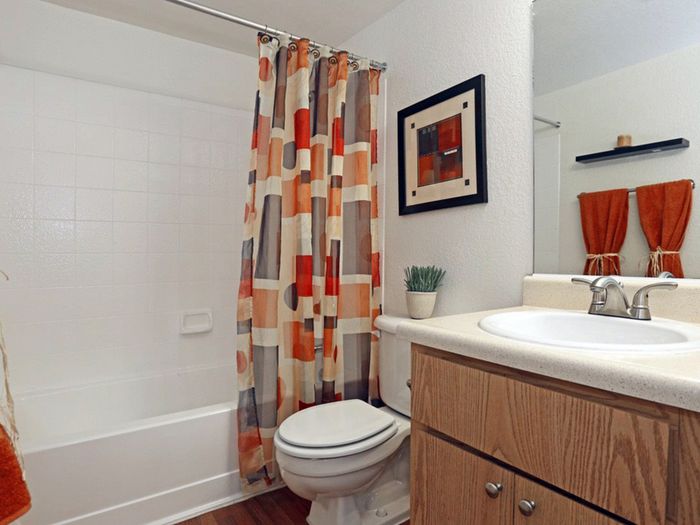 Morgan Park 1x1 Bathroom