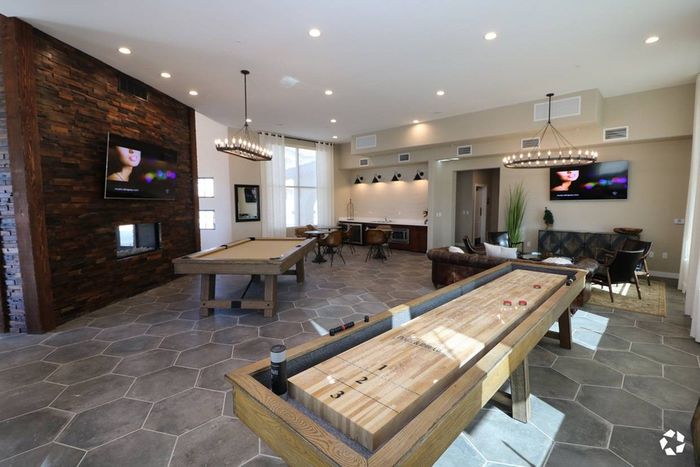 Pecos Vista Lounge Area