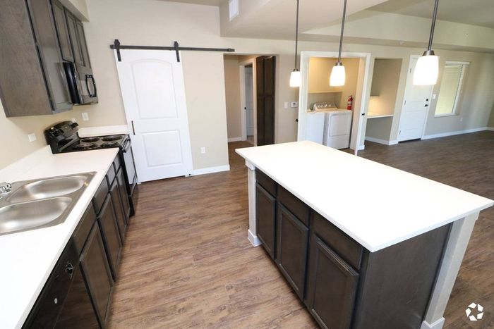 Pecos Vista Spacious Kitchen