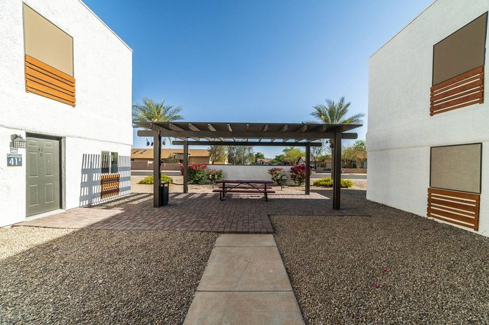 The Avenida Community Covered Lounge